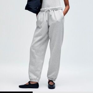 lululemon Scuba Mid-Rise Oversized Jogger *Short